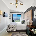 Bluegum Hill Guesthouse & Apartments