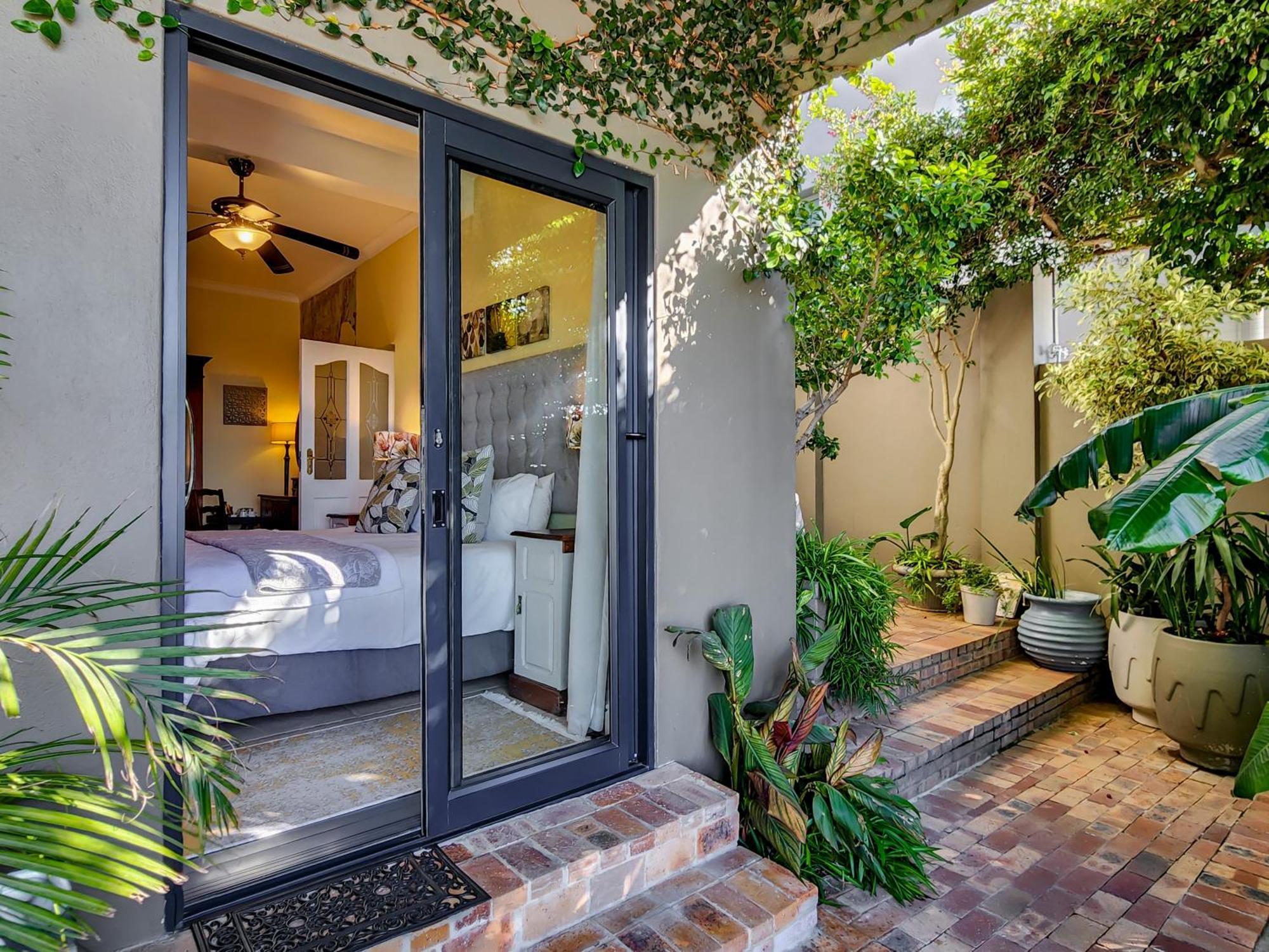 Bluegum Hill & Guest house Cape Town