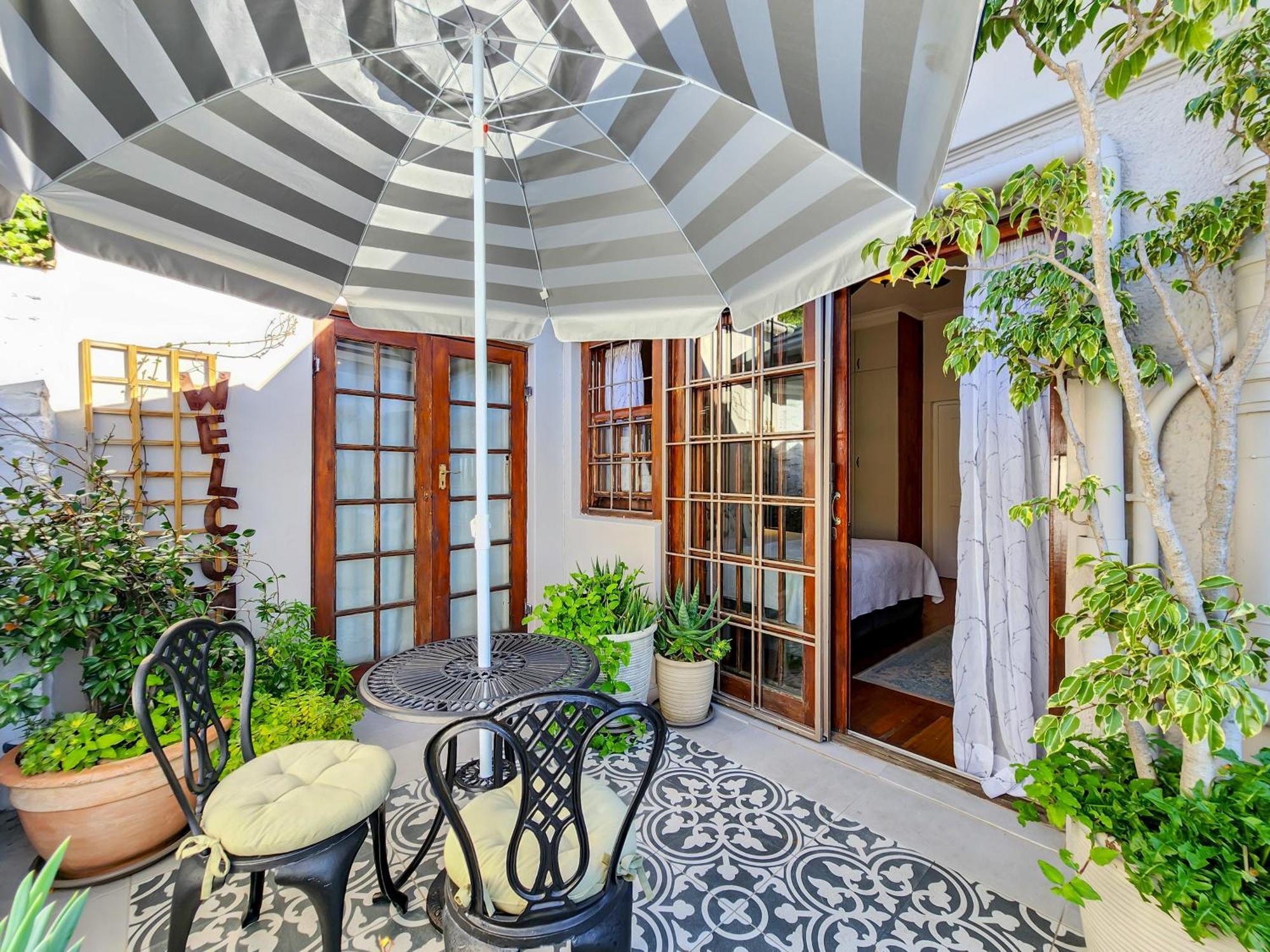 Bluegum Hill & Guest house