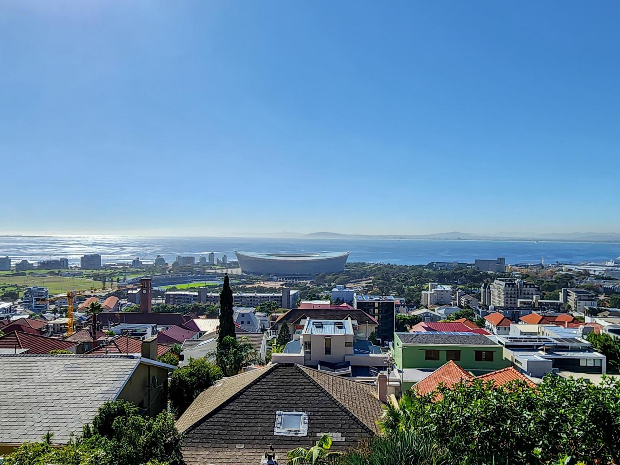 Bluegum Hill & 3* Cape Town