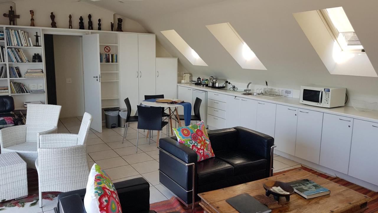 Bluegum Hill & Guest house